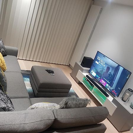 Lush Living - Double Room With Private Bathroom لندن المظهر الخارجي الصورة